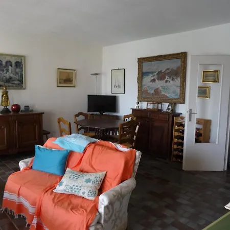 Hyeres, 4 Pieces, 6 Personnes - Fr-1-335-151 Апартаменты